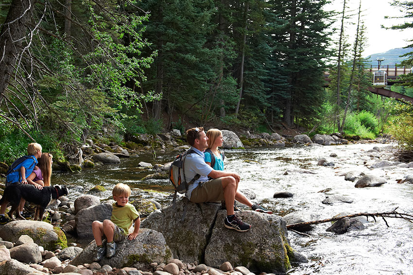 Families of all ages and sizes will find something for everyone at this family friendly Vail hotel.